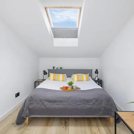 Jasny Klimatyzowany Apartament Na Krakowskim Kazimierzu By Rent Like Apartman *